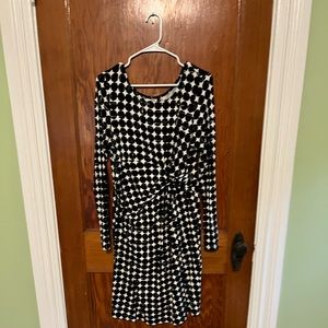 Seraphine black and white maternity dress US size 10